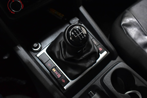 Imagen 13 de 22 de Volkswagen Amarok 2.0 180cv Comfortline 4x4 2020 -55.000km