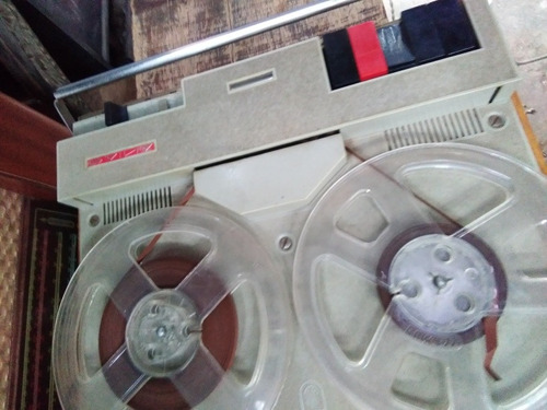 Antiguo Magnetofono Reel Of Reel A Tubo Daina