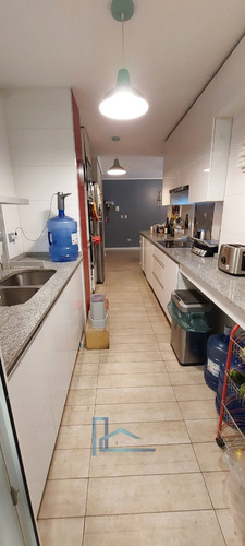 Venta Depto. En Primer Piso. Excelente Ubicación En Ñuñoa