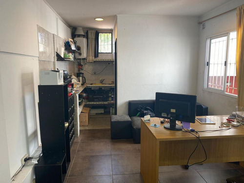 Imagen 12 de 18 de Venta Local Deposito Comercial Con Vivienda En Villa Urquiza A Cuadras De Av Larralde.