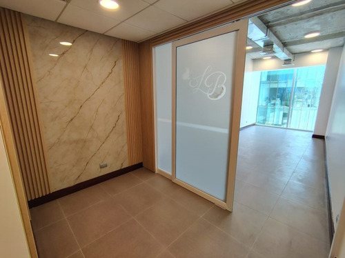 Oficina En Arriendo Av. Apoquindo Con Tomás Moro