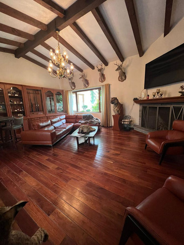 Venta De Casa En Fraccionamiento San Carlos En Metepec
