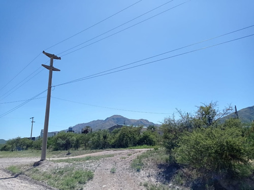 Terreno En Esquina Con Excelente Ubicación, En B° Aguas Azules, Vista A Los Cerros, Capilla Del Monte, Córdoba,-