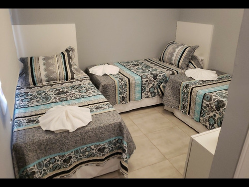 Imagen 10 de 14 de Duplex Frente Al Lago En Complejo Cerrado Hasta 5 Personas