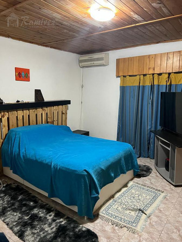 Casa 3 Ambientes En Venta - La Reja, Moreno