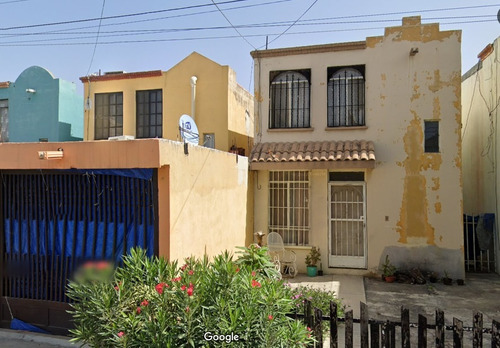 Sk14-casa En Remate Bancario En Azucena 315, Fresnos Viii, 66636 Cdad. Apodaca, N.l.