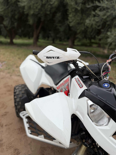 Cuatriciclo Polaris Outlaw 525