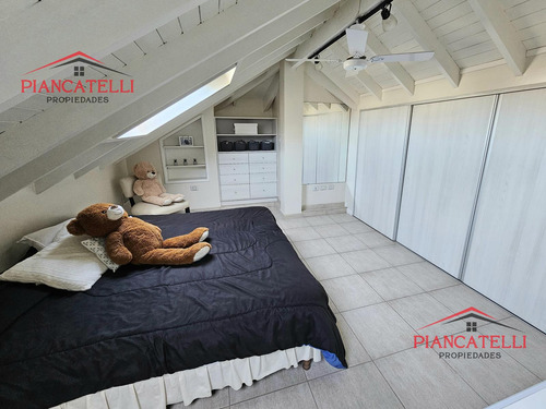 Venta De Casa En San Barrio San Patricio Con Hermoso Parque