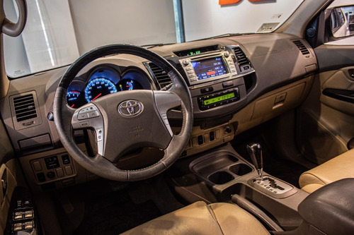 Imagen 13 de 15 de Toyota Sw4 Srv 4x2 2.7n At 197.000km 2013 Blanco