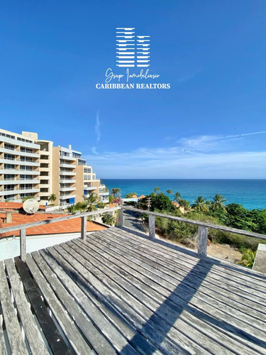 En Venta Penthouse Con Hermosa Vista Al Mar En El Conj Resd La Balandra, Pampatar