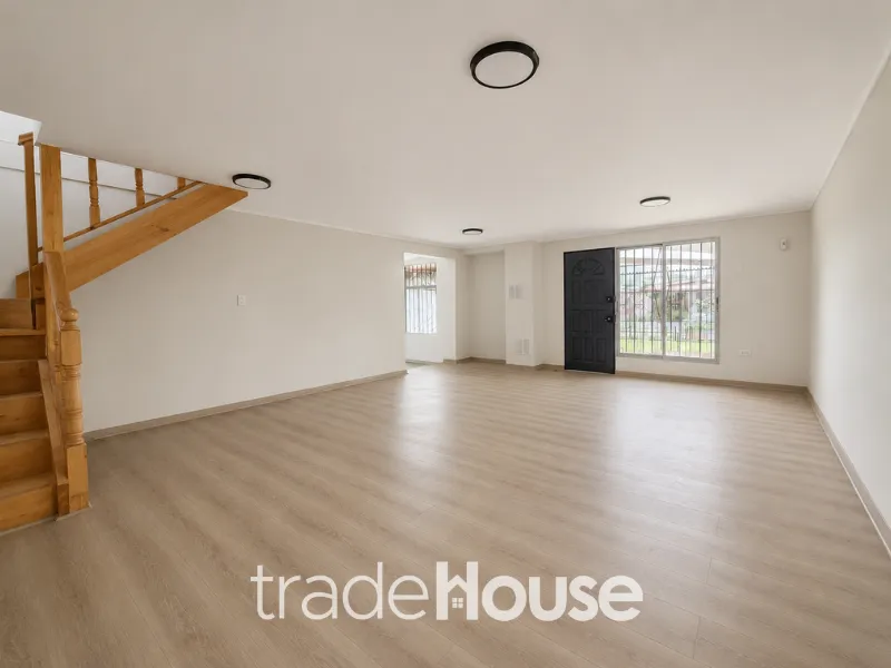 Imagen 3 de 13 de Casa Renovada 3d 2b, San Carlos, Maipú
