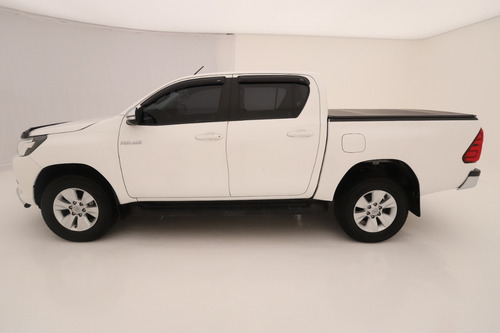 Toyota Hilux 4x2 Doble Cab Srv 2.8 Tdi Manual 2017 313ba