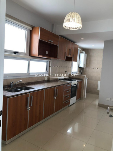 Imagen 6 de 18 de Departamento En Venta 2 Dormitorios En Temperley