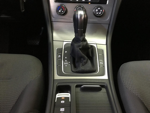Imagem 7 de 15 de Volkswagen Golf 1.4 Tsi Comfortline 16v Gasolina 4p
