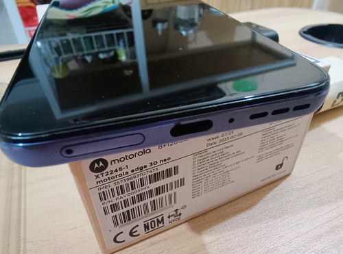 Motorola Edge 30 Neo 128gb 8gb Ram Libre Nfc Sonido Stereo Lila (Usado)