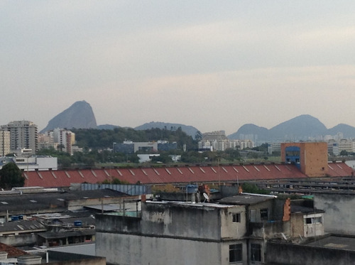 Imagem 8 de 17 de Vendo E/ou Alugo Apartamento Excelente Vista Para Baia De Guanabara