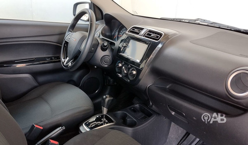 Imagen 6 de 10 de Dodge Attitude 2018 1.2 Sxt At