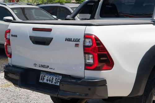 Toyota Hilux 4x4 D/c Gr-s 2.8 Tdi 6 A