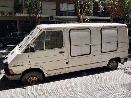 Renault Trafic 2.2 Nafta