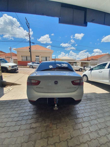 Fiat Grand Siena Essence 1.6 2015