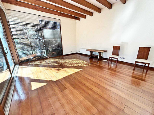 Lo Barnechea // Hermosa Casa En Condominio (101550)