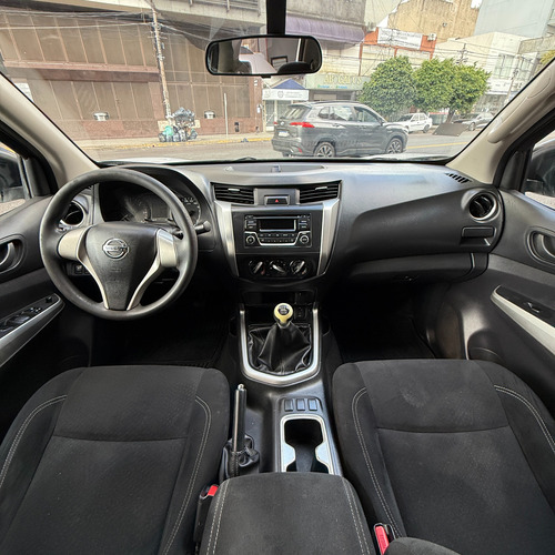 Nissan NP300 2.3 Frontier Se Cd 4x2 Mt