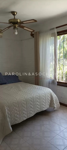 Casa De 3 Dormitorios En Venta En Altos De Pinares, Punta Del Este.