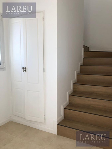 Imagen 7 de 19 de Casa En Venta - Barrio El Cantón, Islas