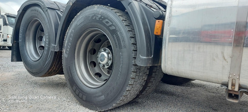 Imagem 6 de 10 de Iveco Hi-way 440 Trucado