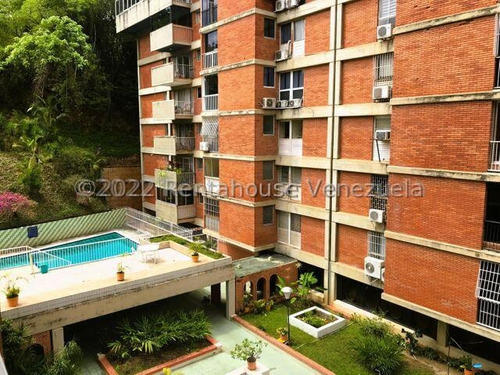 Bello Y Remodelado Apartamento En Venta Chuao Caracas 23-14916