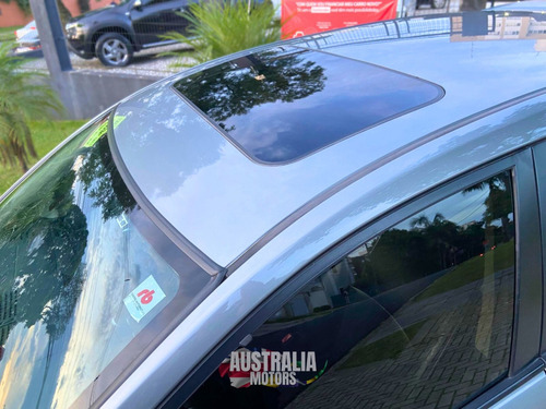 Nissan Tiida 1.8 Sl Flex Aut. 5p