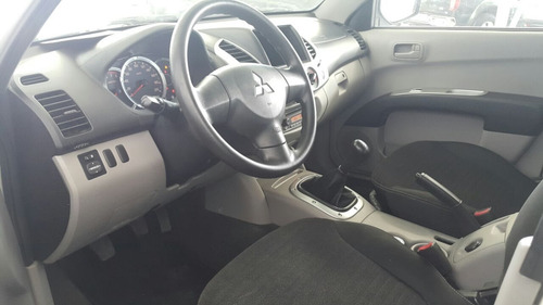 Mitsubishi L200 Triton 2.4 Hls 4x2 Cd 16v Flex 4p Manual