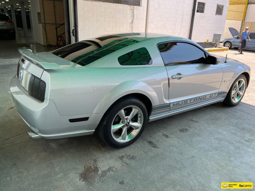 Ford Mustang Gt