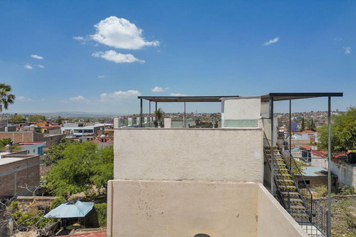 Casa Remodelada Con Espacio Para Crecer En El Centro De San Miguel De Allende