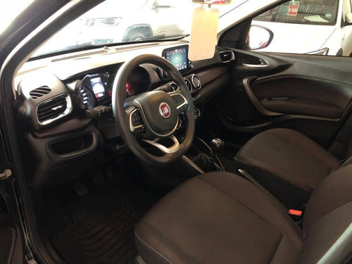 Fiat Cronos 1.8 E.torq Flex Precision Manual