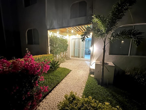 Casa En Tequesquitengo