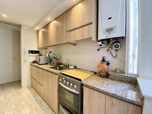 Imagen 11 de 26 de Excelente Departamento 2 Ambientes (1er Piso) En Venta - Vicente López- Vías/maipú