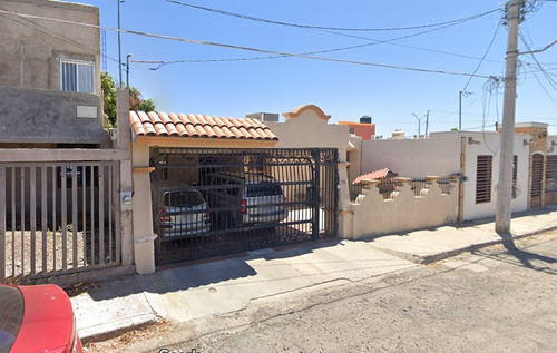 Bonita Casa Economica De Remate Bancario Loma Linda, Hermosillo, Sonora.- Ijmo3