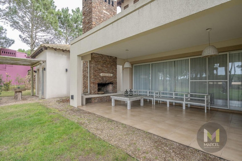 Imagen 6 de 30 de Casa En Venta - 6 Ambientes - Barrio Privado - La Herradura Pinamar