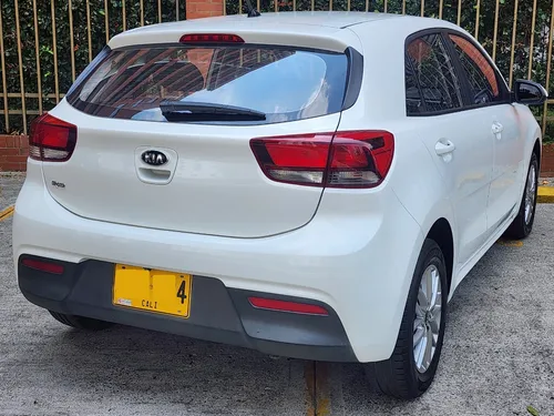 Kia Rio 1.4 Emotion Hb