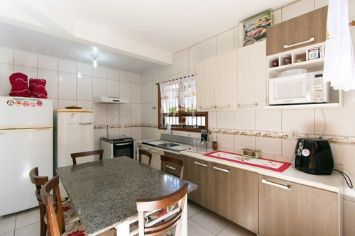 Casa Em Camaquã Com 3 Dormitórios - Lu431443