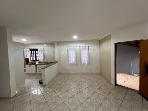 Casa Em Várzea Paulista, 2 Dormitórios, Churrasqueira, Garagem 2 Carros, aceito carro!
