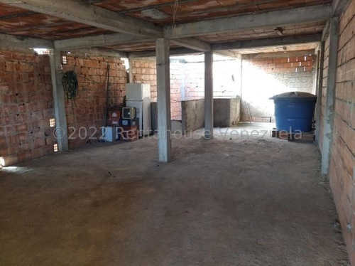 Imagen 21 de 30 de Casas En Venta La Puerta Cabudare Cod # 23-12696. Ideal Para Remodelar A Tu Gusto! Asesor Inmobiliario Katty Vasquez 412-1498654. Pide Tu Cita! Excelente Oportunidad De Negocio!