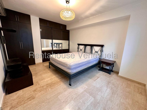 Apartamento En Alquiler En Los Naranjos De Las Mercedes 25-18685 As