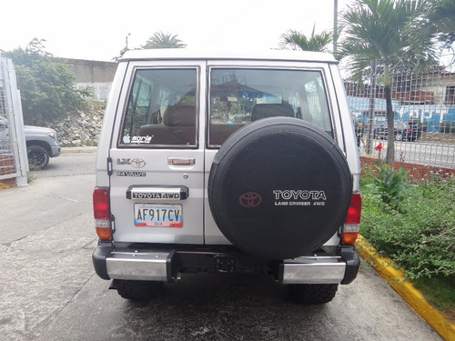 Imagen 5 de 14 de Toyota Macho Lx Sincronico 4x4