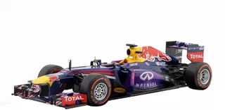 Formula 1 Escala 1/24 Red Bull Rb9 Sebastian Vettel 2013