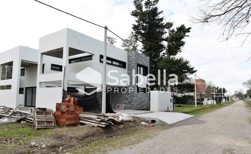 Imagen 2 de 9 de Venta De Lote En Barrio Cerrado