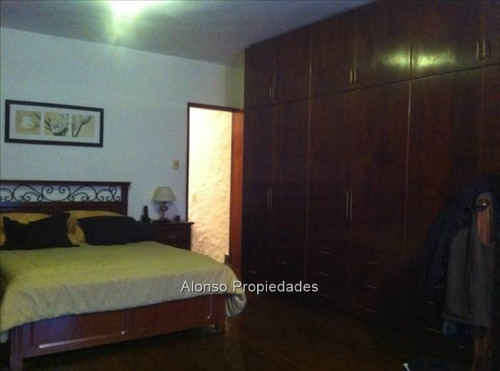 Venta Casa 3 Dormitorios Azotea Con Parrille Garage Pocitos