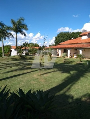 Imagem 1 de 15 de Chácara Bem Localizada - Ch00116 - 69403822