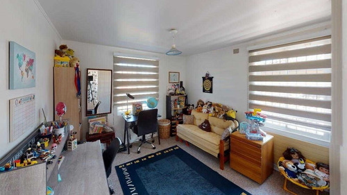 Impecable, Muy Bien Emplazada, Cercana A Colegio Dunalastair